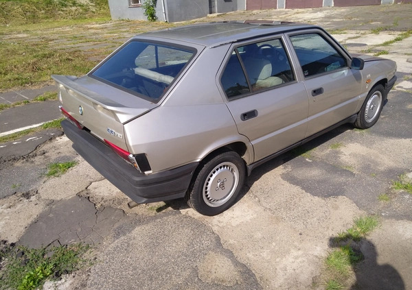 Alfa Romeo 33 cena 13300 przebieg: 85000, rok produkcji 1988 z Żyrardów małe 379